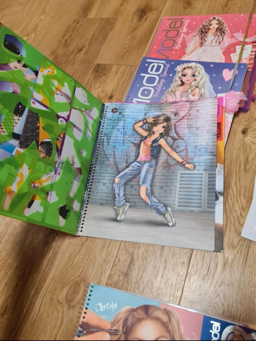 Lote de cuadernos top model – photo 4